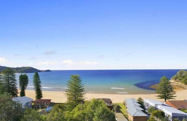 SEASPRAY AT AVOCA - BEACH ESCAPADE