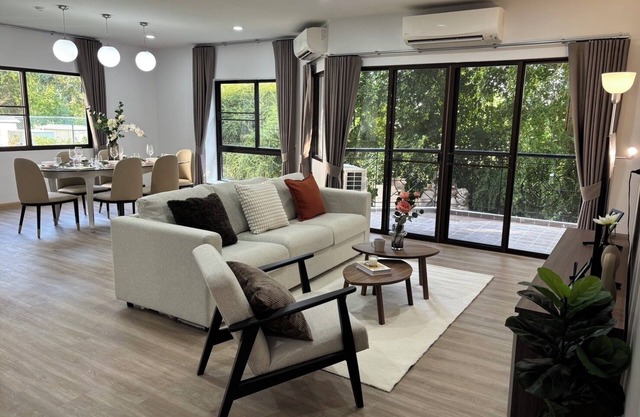 Seastar Hotel And Service Apartment