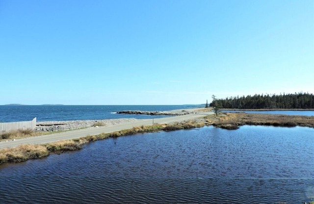 Entrée de la digue du parc national d'Acadia, vues panoramiques sur l'Atlantique