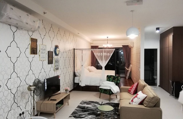 Seaview Landmark Studio Homestay at Gurney 无敌 海景 套房