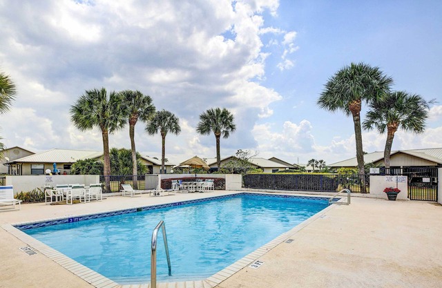 Sebring Vacation Rental w/ Resort Amenities!