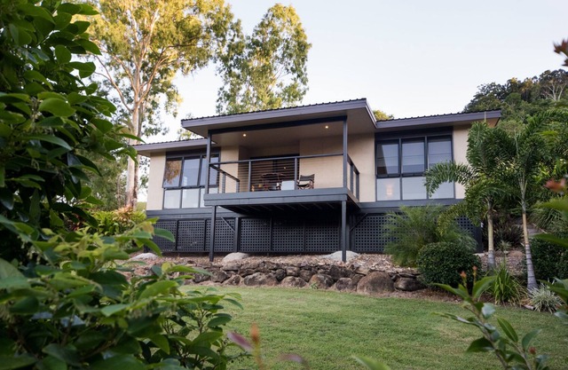 Seclude - Hillside Haven