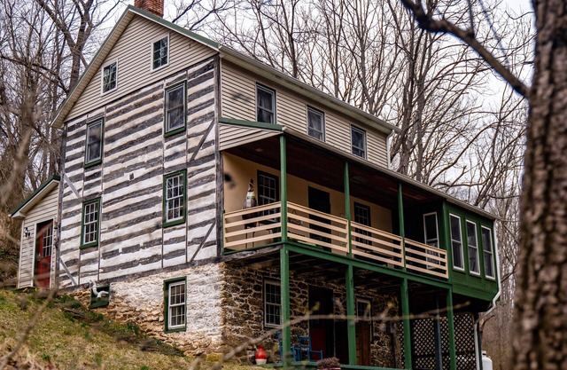 Isolé 1840 Log Home Entre Gettysburg, Lancaster, et Baltimore