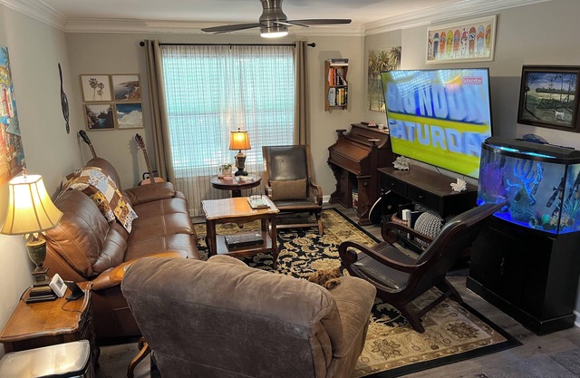 Secluded 3 bed 2 bath condo close to Memorial Park, Five-points, & UGA in Athens