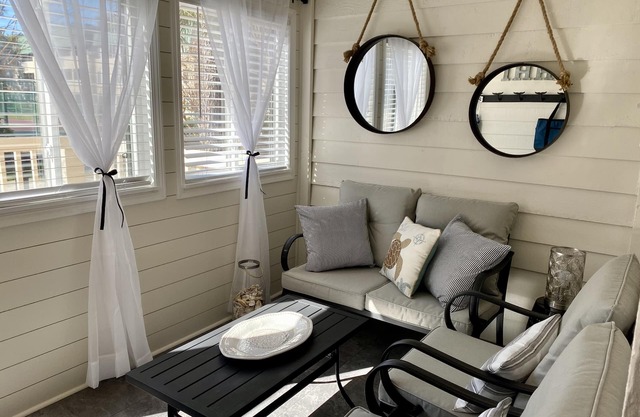 Secluded Beach Getaway - 1st Floor - 2 Bed 2 Bath