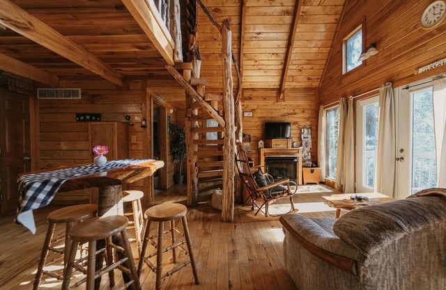 Cabine isolée avec vue sur le lac et a sa propre cascade privée