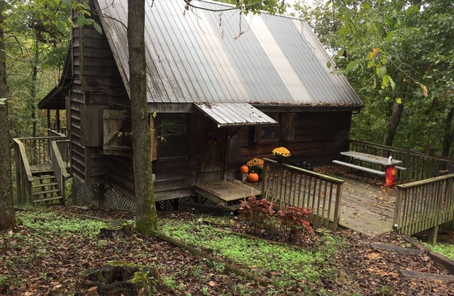 Cabane isolée sur la rivière Kings à Marshall Ford. Privé et belle rivière