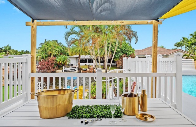 Soak Up the Florida Sun: Stay 3 Nights & Save 15% on Your Spring Escape!