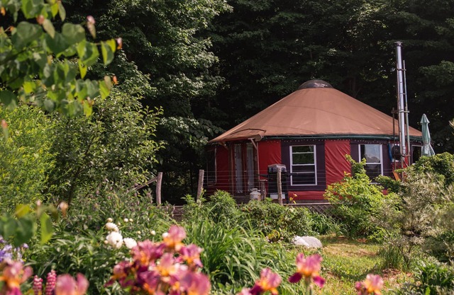 Yourte Clean Yourte, niché en privé dans les bois et les jardins