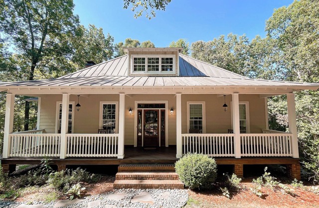 Secluded Cottage near Wineries and Wedding Venues