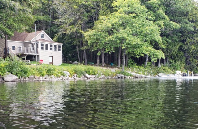 Cottage isolé sur le lac Great Moose
