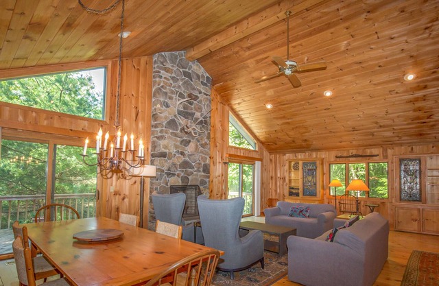 Secluded country cabin nestled in the woods on 4 acres