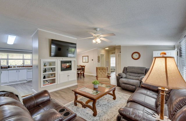 Secluded Hayesville Cabin Rental w/ Deck & Grill!