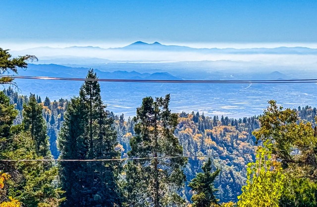 Secluded home with Catalina Island views, fireplaces, deck, AC, BBQ