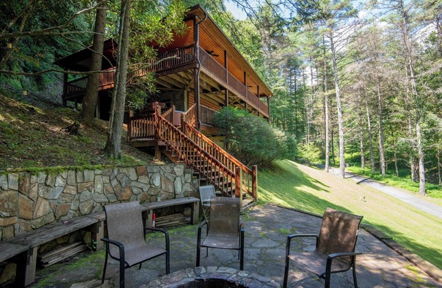 New River Access + HOT TUB + 5 mins to State Park