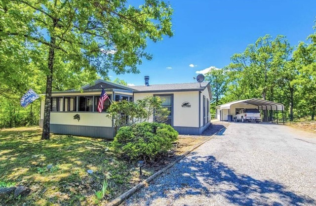 Secluded Lake Eufaula Getaway