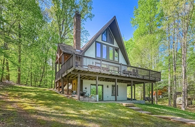 Secluded lakefront home w/private beach, deck, gas grill, firepit, lake views