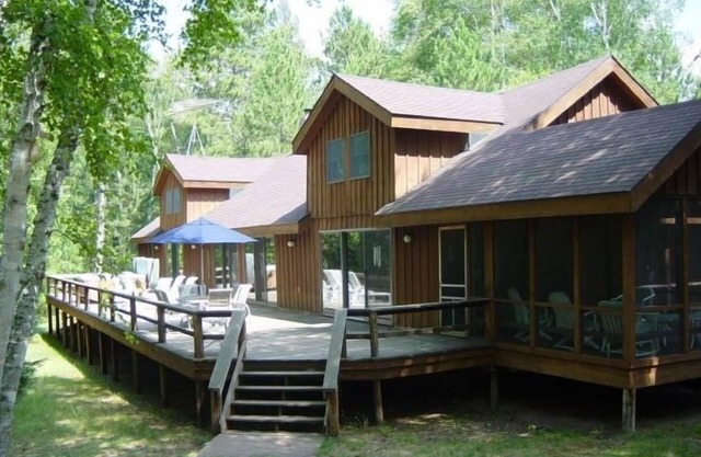 Lodge isolée sur le lac Webb - Court de tennis privé, bain à remous