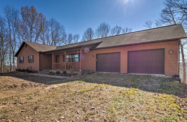 Secluded Marble Falls Family Home w/ Mtn Views!