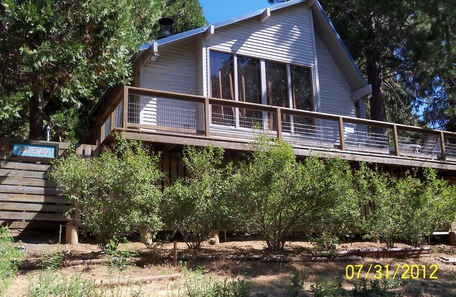 Secluded Cabin montagne avec charme rustique dans la forêt nationale de Sequoia
