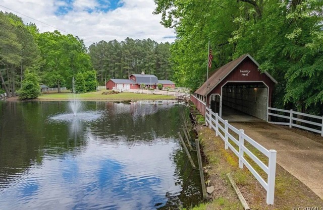 Secluded Nature Retreat w/ Trails, Fire Pit, Ping-Pong, Foosball, Games!