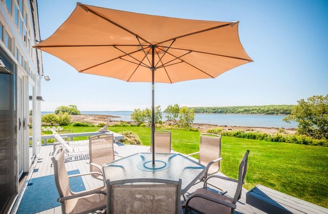 Oceanfront Estate avec plage privée et l'île