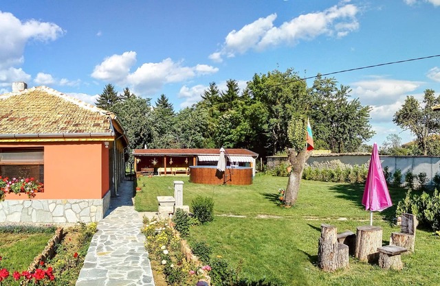 Maison d'hôtes isolée avec taverne extérieure et barbecue