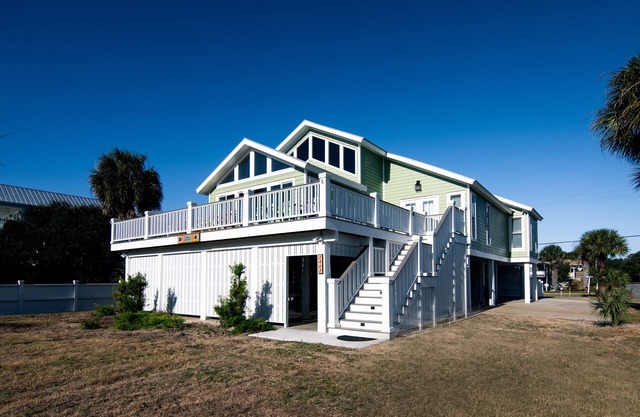Second Row Beauty w/ Ocean Views & Elevator; Direct Beach Access; Multiple Porches; Cable TV/WiFi