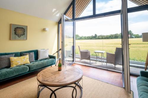 Sedge House, Eastbridge, Close to the coast, RSPB Nature Reserve, Dunwich, Sizewell and Leiston - Managed by Aldeburgh Coastal Cottages