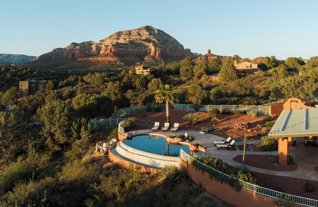 Sedona Infinity Pool Paradise | Red Rock Views | Hot Tub | Pre-Launch Rates