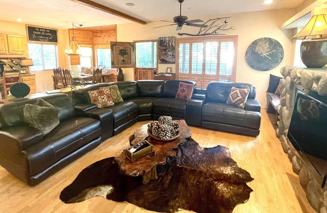 Sedona/Oak Creek Canyon Retreat—Fantastic location & scenic canyon views!