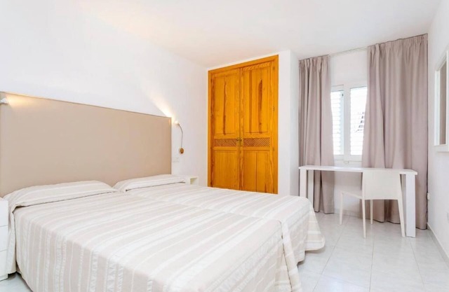 [SEDUQPL-2BD-FAM // 2 Bedrooms Apartment] Roof Top Pool / City Heart ♥ Close to the beach