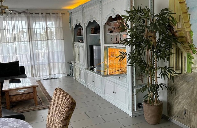 Sehr Schöne 2-zimmerwohnung mit Terrasse - Zentrumsnah