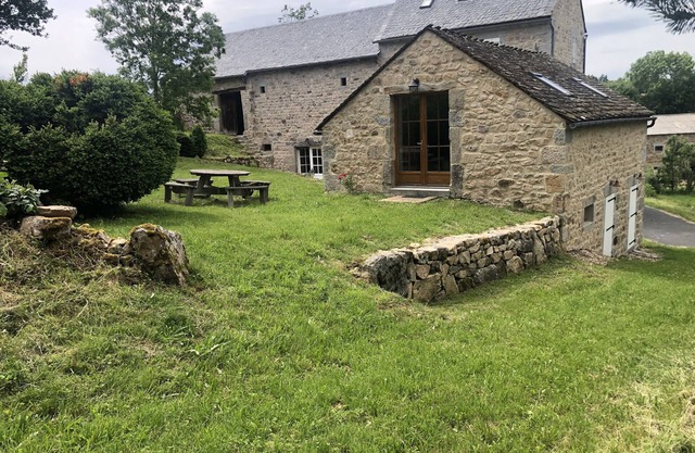 Self-catering cottage in a hamlet