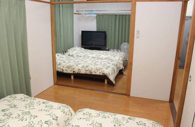 4 lits Reliable, hébergement simple, facilité d’affaires Business spacieux de 45m2 pouvant être utilisé par les familles à 30 minutes de la station de métro Fukuoka Dazaifu JR Kasuga Station de Nishitetsu Kasugahara Station de bus Hikarimachi 3-chome e...