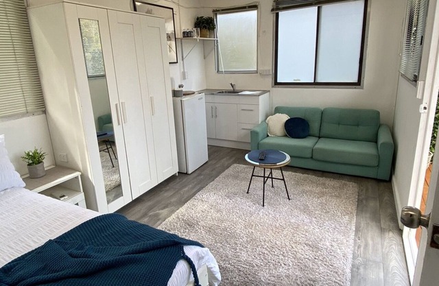 Self contained private garden studio