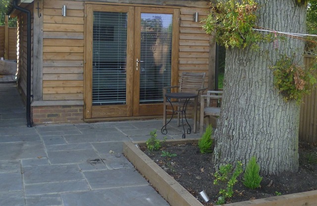Self Contained Small Barn Unit in AONB
