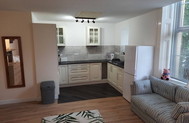 Self Contained Studio Flat in Winterton Hall
