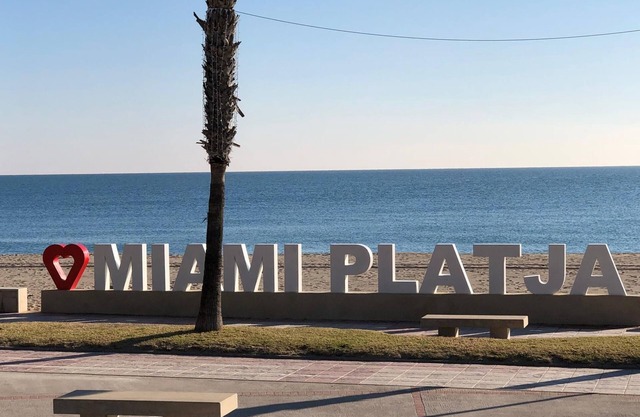 MAISON JUMELÉE AVEC PISCINE COMMUNAUTAIRE À 400 MT DE PLAYA CRISTAL