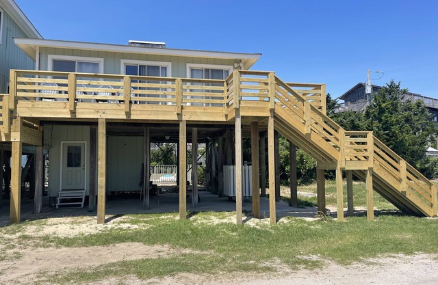 Semi-Oceanfront Beach Cottage I. Accès en face aux magasins et restaurants
