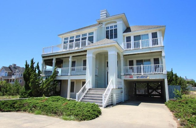 Semi-Oceanfront, Private Pool with big pool deck, Close to Beach, PI12, A Shore Thing