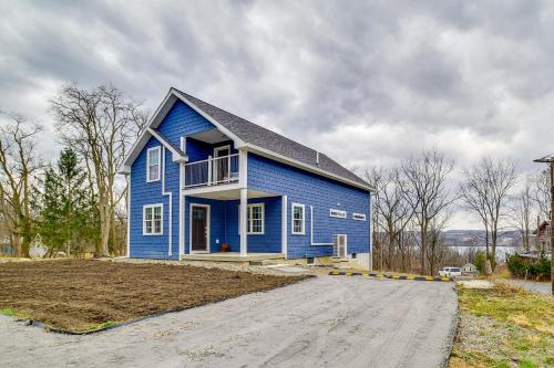 Seneca Lake Wine Trail Studio with Water View!