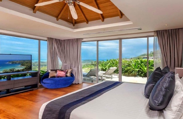 Villa sensationnelle de 7 chambres à coucher sur la plage de Layan
