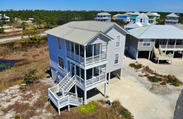 Steps to pool, easy beach access