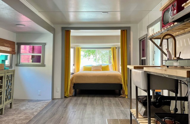 Alta Sierra: Pine View Trailer-Featured on HGTV!