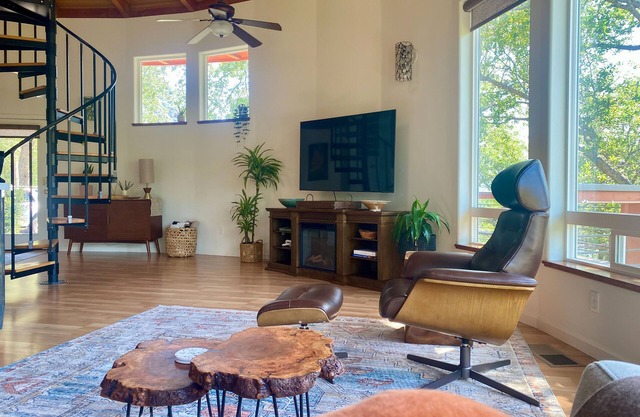 Yourte ronde de luxe romantique vue sur la montagne Sequoia Mountain View ~ belles vues sur la montagne