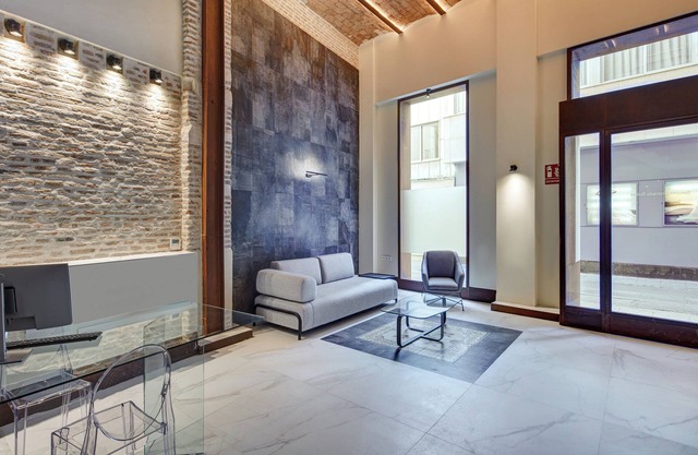 Sercotel Granada Suites
