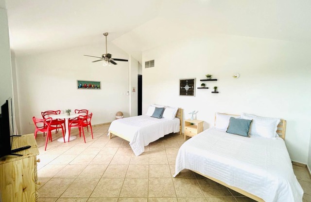 Serena del Mar - Studio - Refuge on the Shore