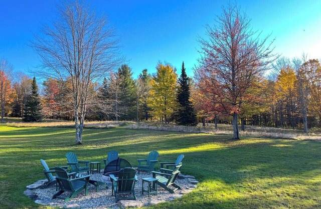 Serene 3-bed VT retreat with firepit: ski, snowmobile, ATV, & hike near Jay Peak