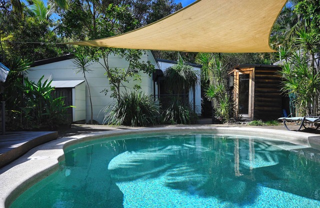 Serene 3-bedroom retreat, nestled in nature, a short walk from Yaroomba Beach